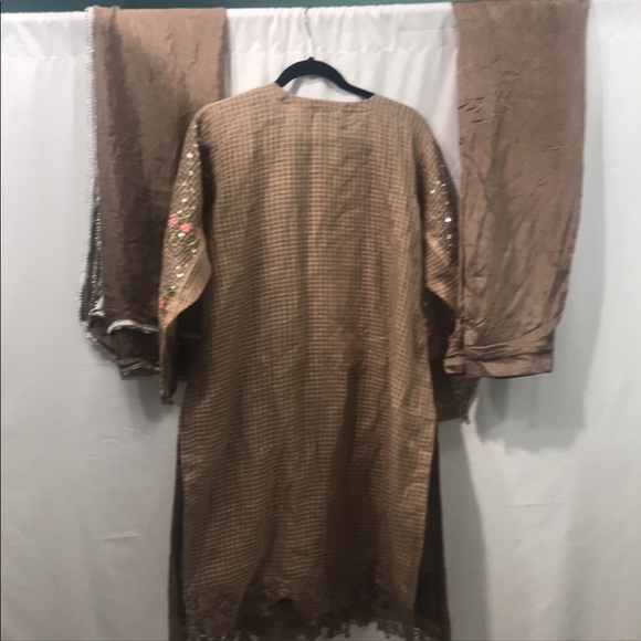 Pakistani shalwar kameez - Picture 5 of 6